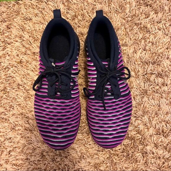 NWOT | Nike Knit Running Shoes - Picture 3 of 7